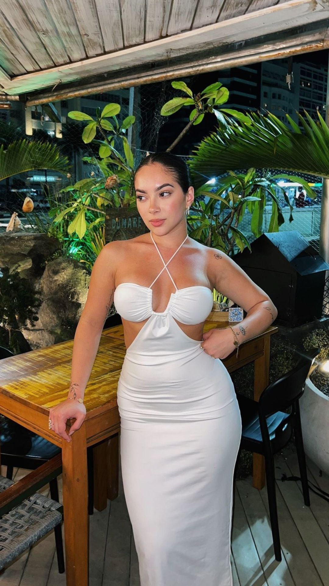 VESTIDO COPAS Y CORTE EN CINTURA COLOR BLANCO - Main Image